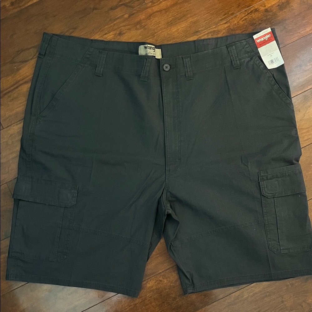 Wrangler Men's Dark Cargo Shorts
